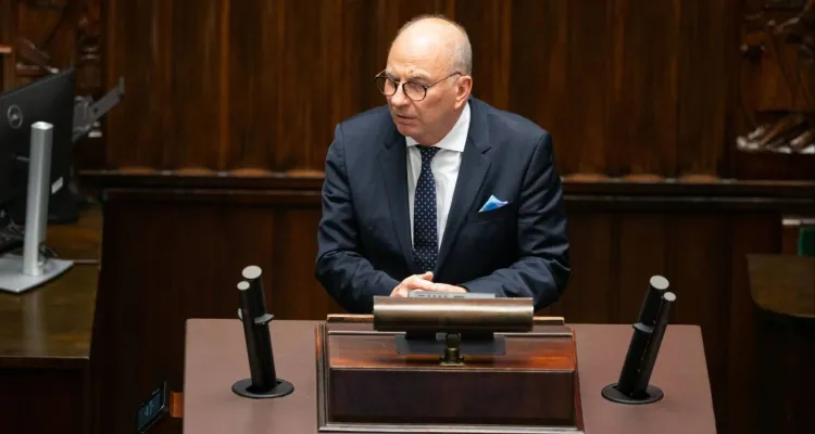 Poseł KO chciał uderzyć w polskie apteki. Pod dyktando lobbystów