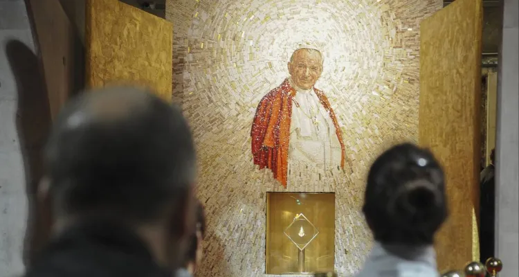 Rocznica śmierci Jana Pawła II. Krzyż na Giewoncie nie został podświetlony