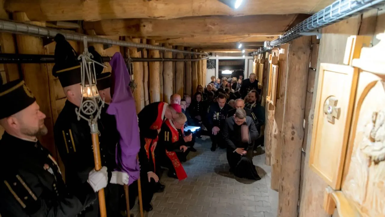 Wyjątkowa Droga Krzyżowa. To już tradycja w Małopolsce [ZOBACZ ZDJĘCIA]