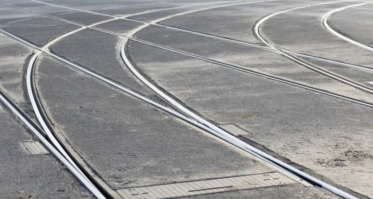 Łódź: wykolejenie tramwaju, dwie osoby w szpitalu