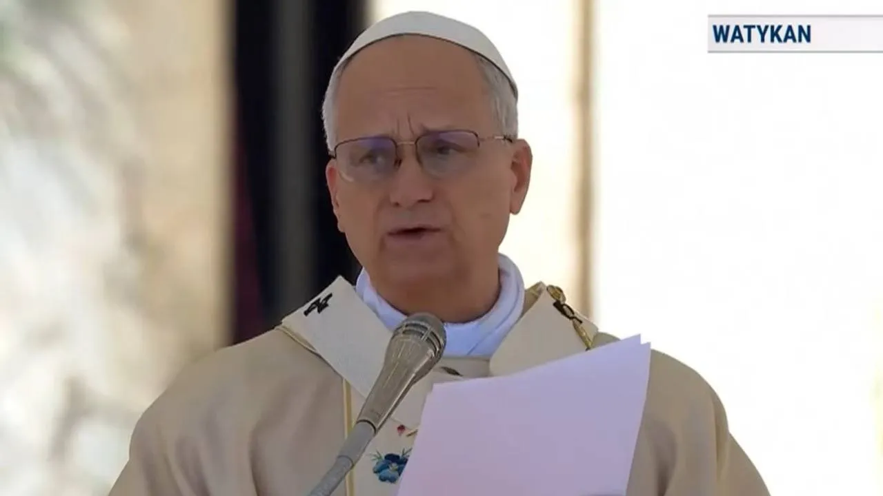 "Chrystus zmartwychwstał, a wraz z nim i my". Wielkanocna homilia papieża Leona XIV