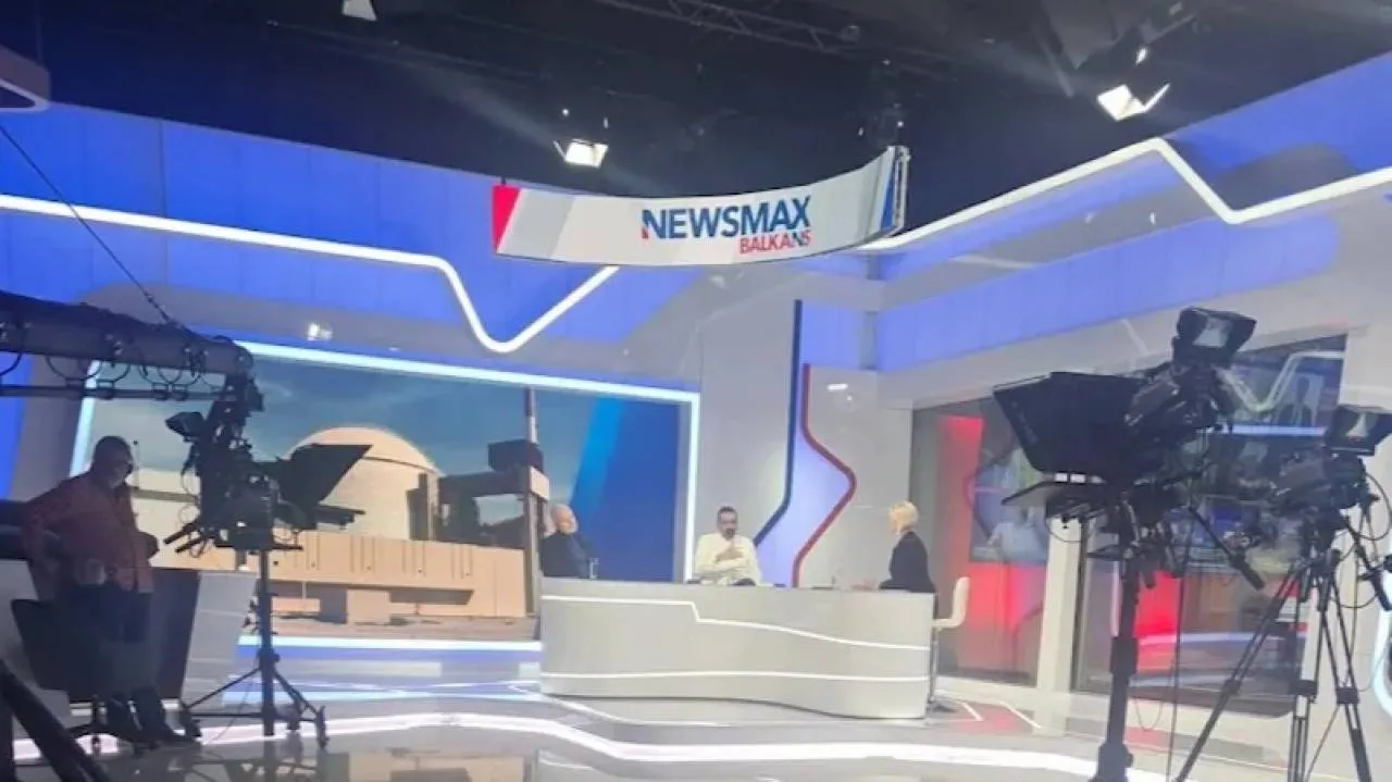 Serbski kapitał i pieniądze z Kremla. Kto naprawdę stoi za projektem Newsmax Polska?