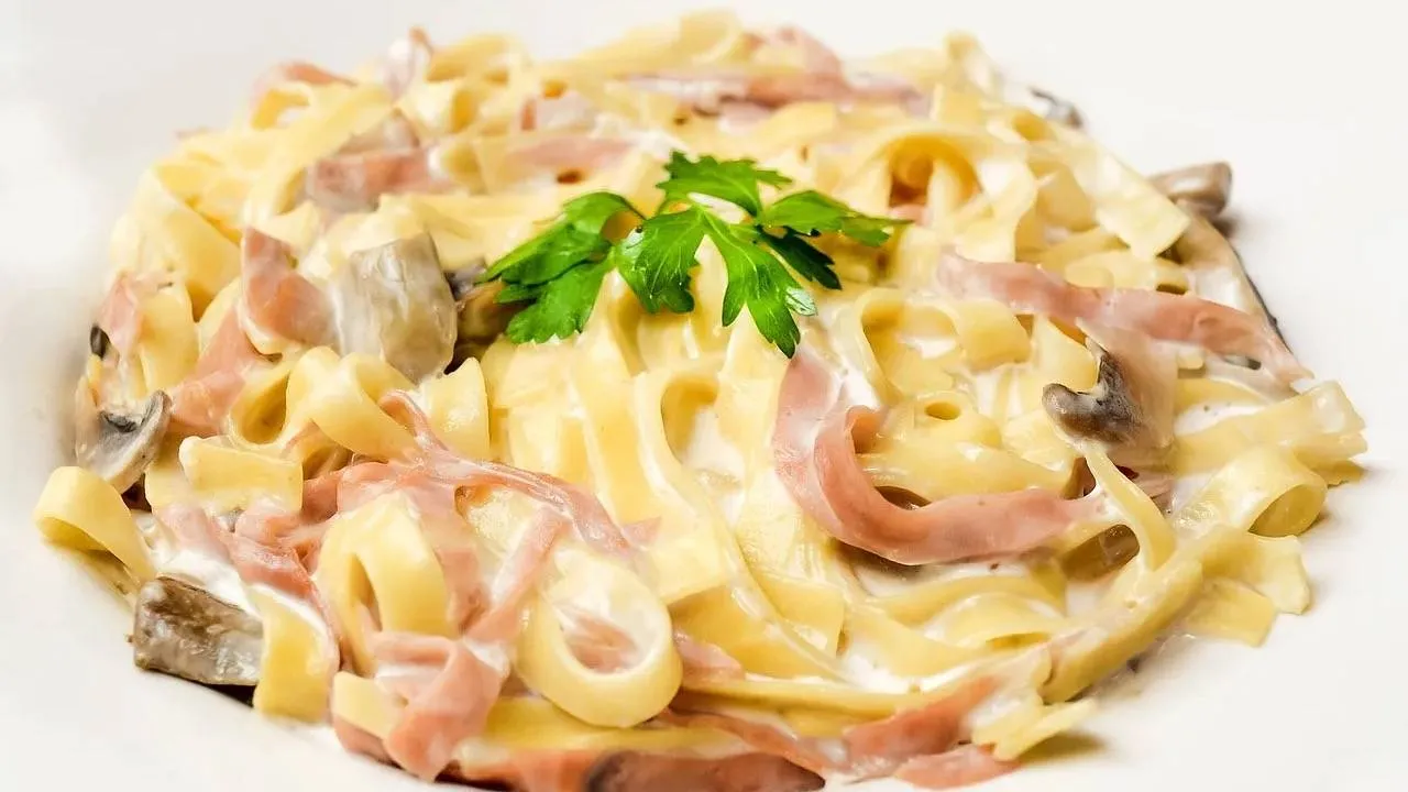 Wielkanocny Poniedziałek z... carbonarą. Włosi zdecydowali!