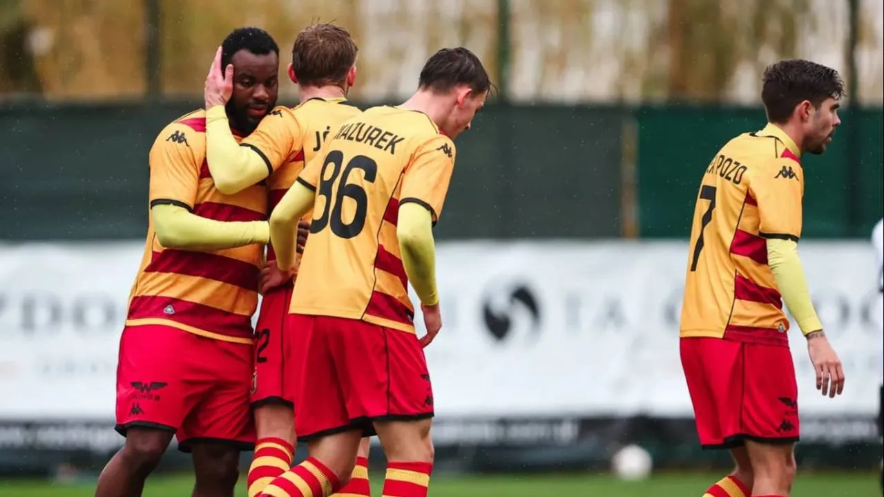 "Tego nam brakuje". Trener Jagiellonii Białystok wprost o sytuacji klubu