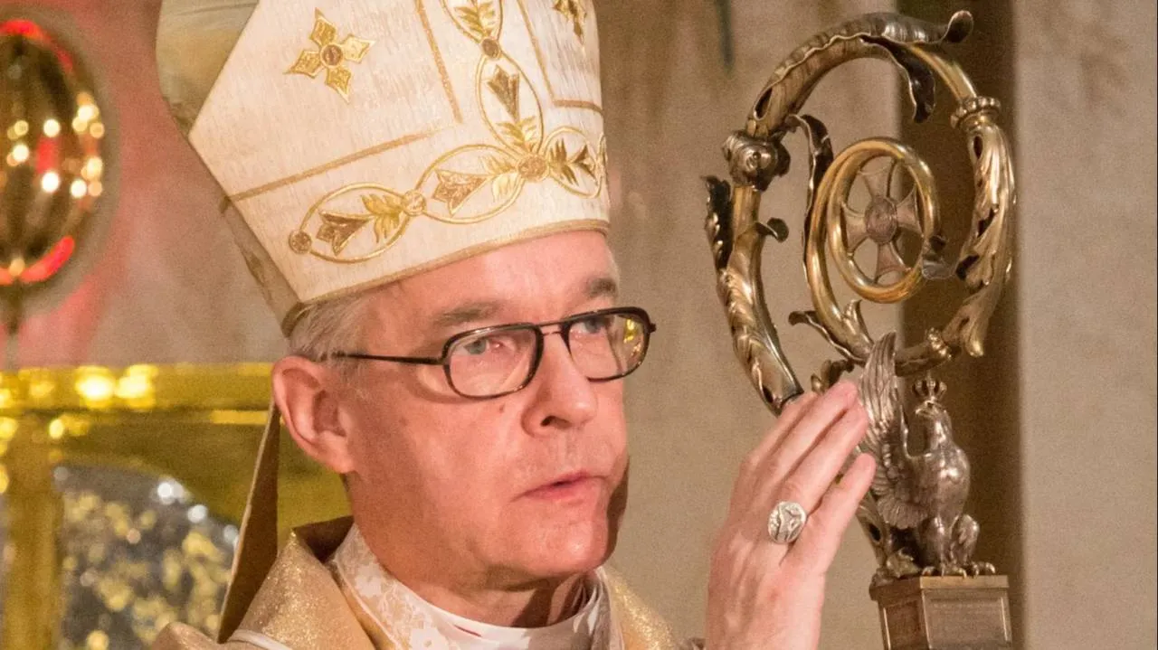 Biskup polowy Wojska Polskiego Wiesław Lechowicz