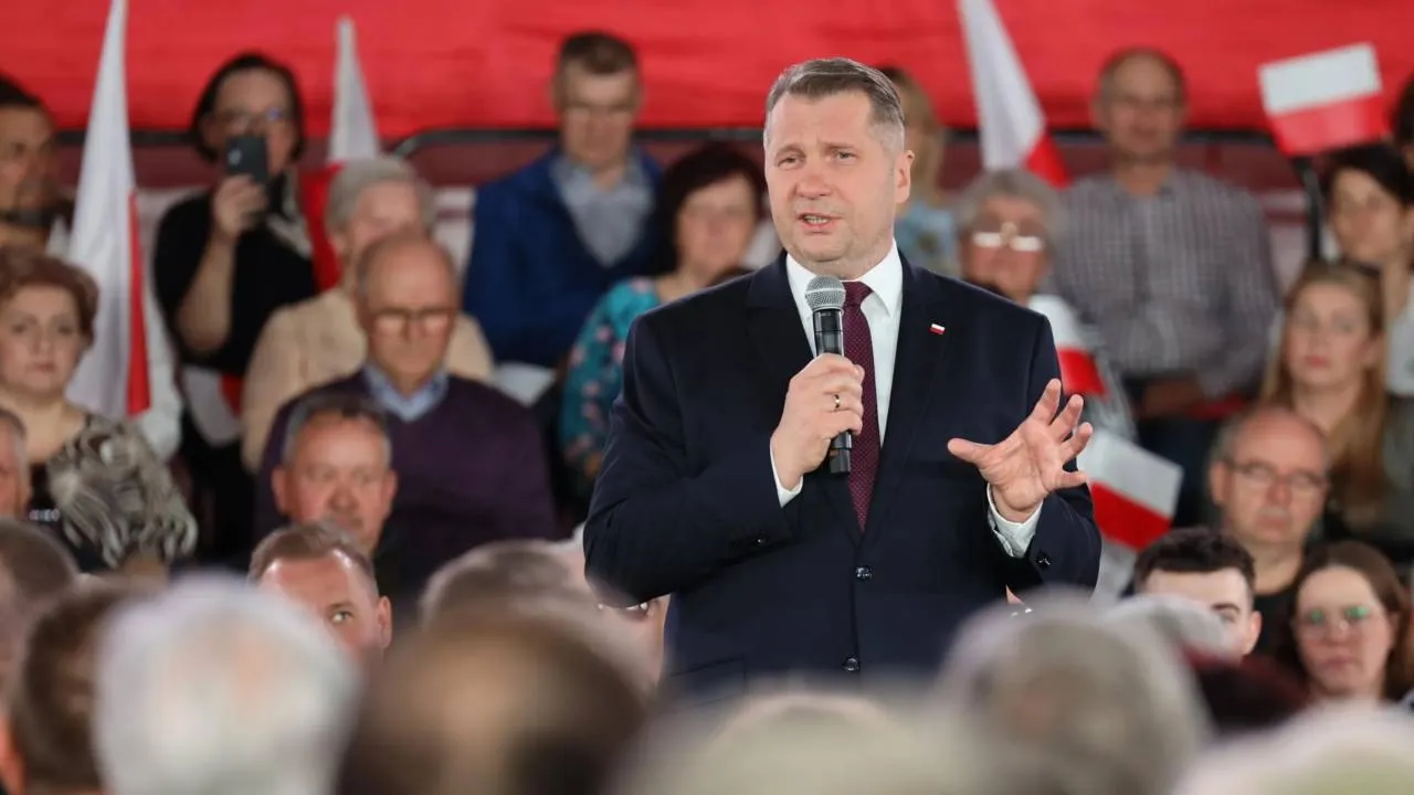 „Projekt nie ruszy, dopóki nie pogonimy tego dziadostwa”. Czarnek o elektrowni atomowej w Koninie