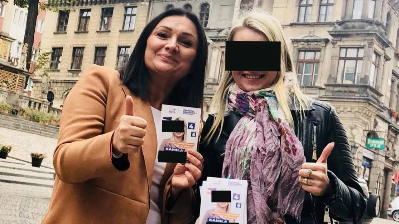 Kamila L. - formalnie - nie sprawuje opieki nad swoimi dziećmi. Mimo to - przywozi je do przedszkola?