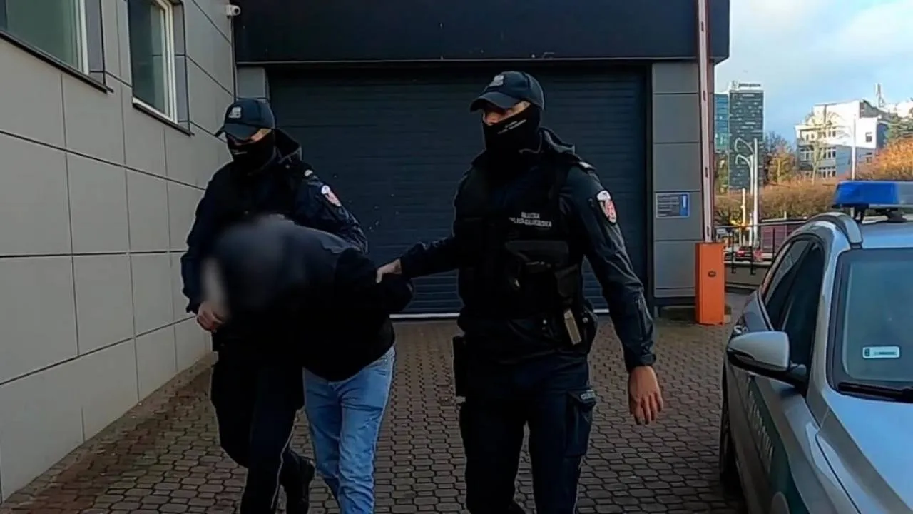 Przemycał narkotyki w żołądku