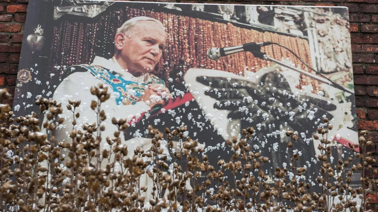 Przyszliście do mnie. Ks. Jarosław Wąsowicz o Janie Pawle II