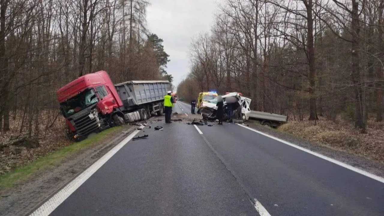 Tragedia na Śląsku. Zamknięta droga po śmiertelnym wypadku