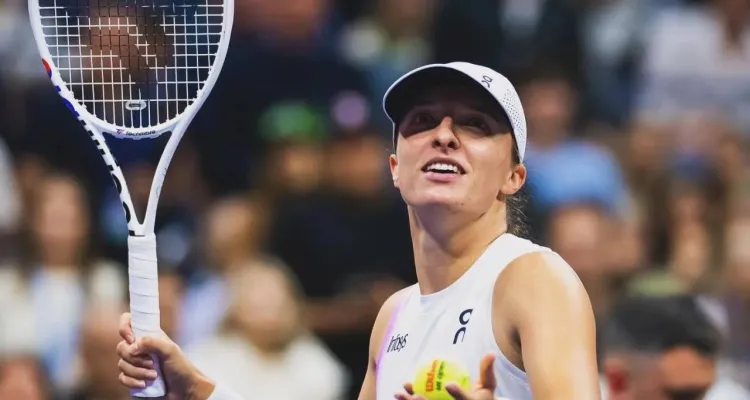 Iga Świątek pokonała Niemkę w Stuttgarcie. Świetny debiut nowego trenera [WIDEO]