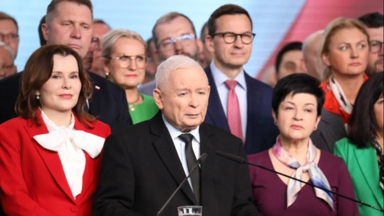 Prawo i Sprawiedliwość stworzy Radę Ekspercką. Co ze stowarzyszeniem Morawieckiego?