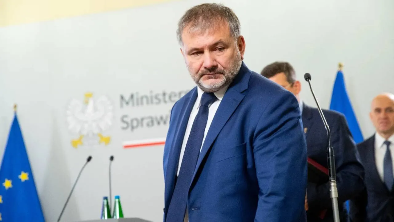 Sędziowie TK kierują zawiadomienie o możliwości popełnienia przestępstwa. "Kolejne rejony absurdu"