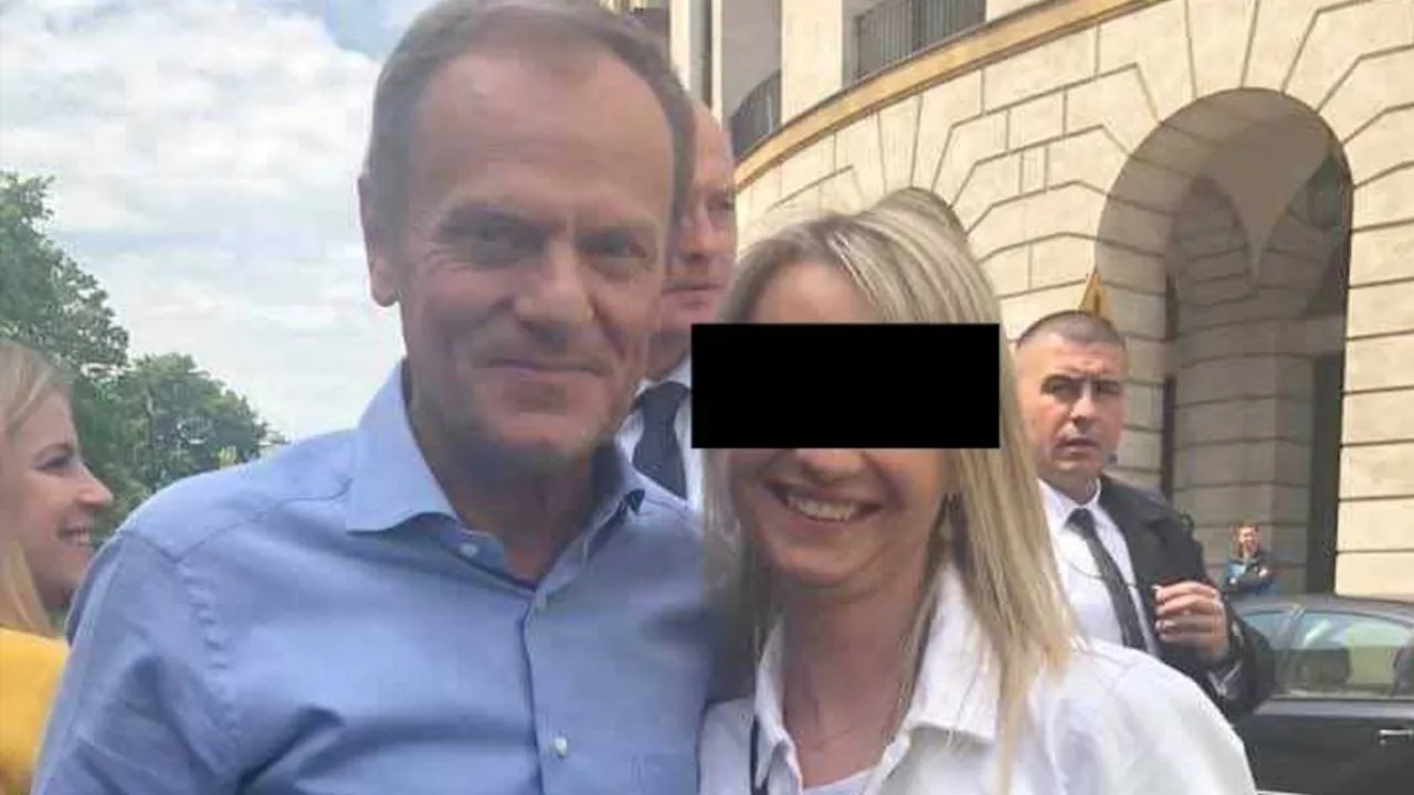Afera pedofilska. Tusk - który robił sobie uśmiechnięte zdjęcia z zoofilką - oskarża... PiS