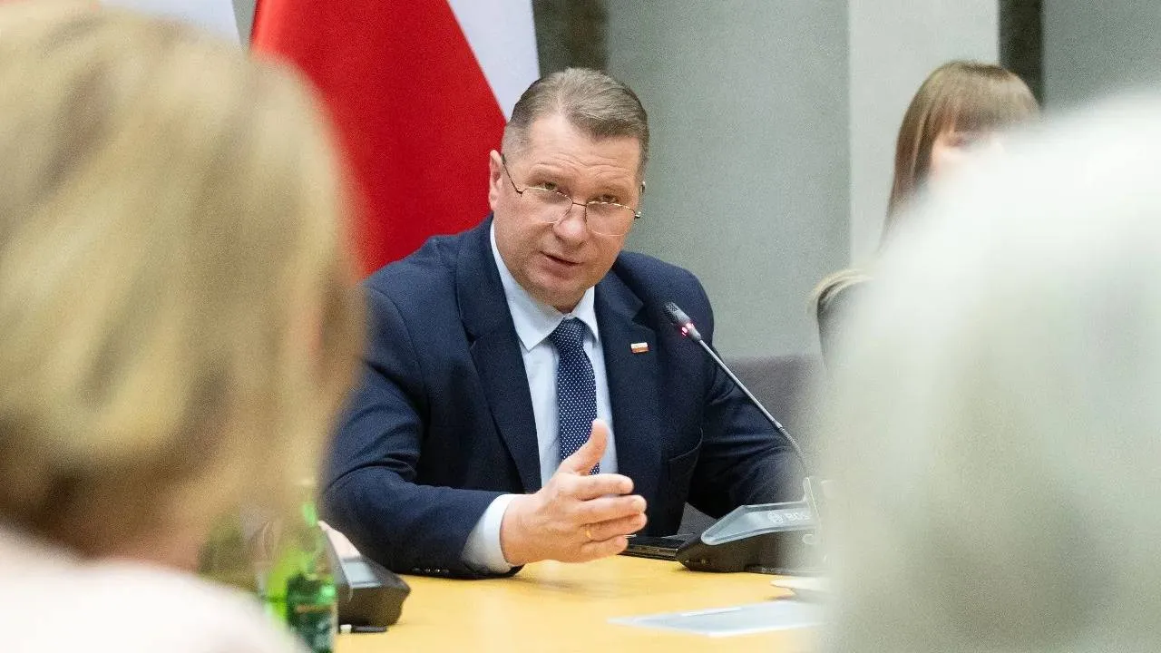 Czarnek uderza w sondaże. „Mamy takich drukarzy w Polsce, że się w głowie nie mieści”