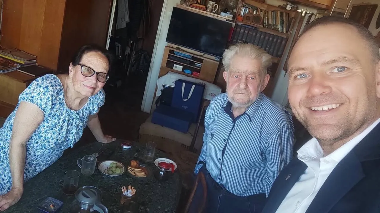 Prezydent Nawrocki spotkał się Andrzejem i Joanną Gwiazdami