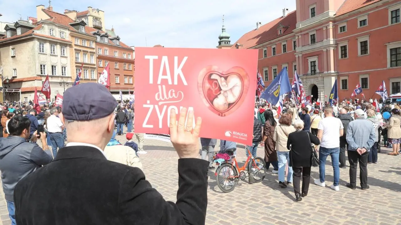 Narodowy Marsz życia 2026. Ks. Wąsowicz: chcemy bronić życia nienarodzonego [FOTORELACJA]