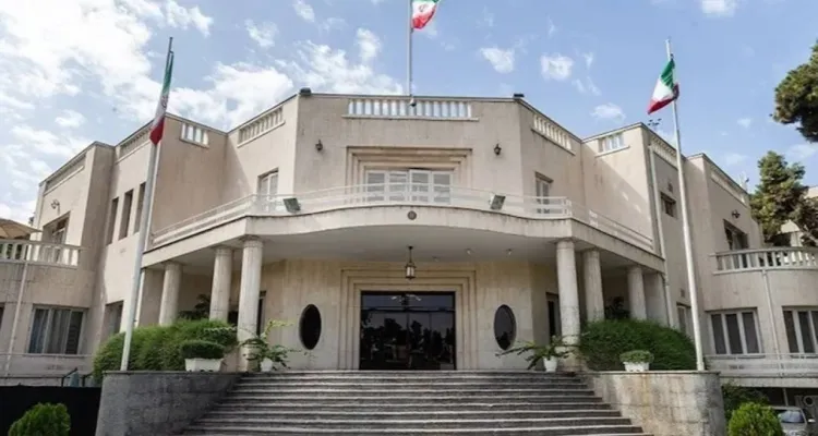 Polecą na negocjacje czy nie? Ostre ultimatum Trumpa dla Iranu w cieniu informacyjnego chaosu w Teheranie