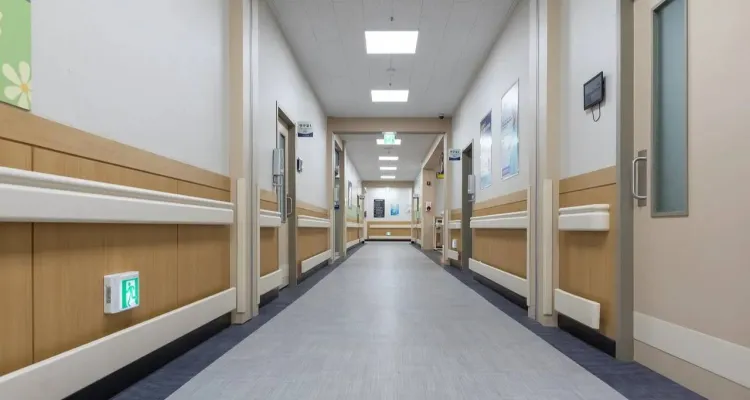 Miały być środki z KPO, nie wyszło. Dyrektor szpitala ujawnia, co zrobił Donald Tusk