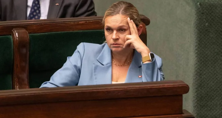 Nauczyciel chciał "rady" od Nowackiej. "Jest Pan influencerem przy tablicy" - odpowiedziała