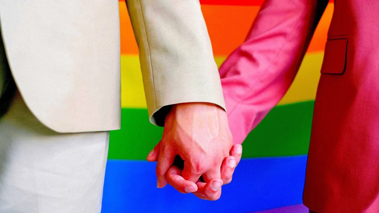 Przywileje dla homo-małżeństw? Polacy są na nie - szczególnie jedna grupa [SPRAWDŹ]