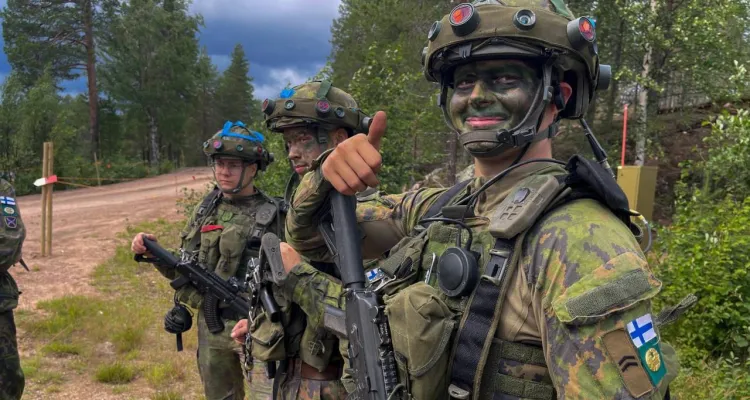 Finlandia powołuje rezerwistów. "Wzmożona aktywność dronów"