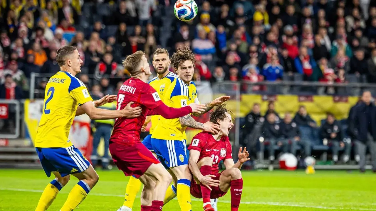 Szwedzi wygwizdali hymn Polski. Do akcji wkroczyła FIFA