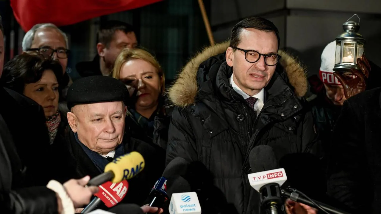 Na czym stanęło po rozmowach Kaczyński-Morawiecki? "Społeczeństwu należy się słowo przepraszam"