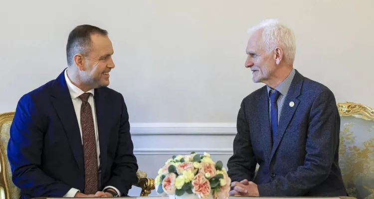 Prezydent Nawrocki spotkał się z Bialackim. Podziękowania białoruskiego obrońcy praw człowieka