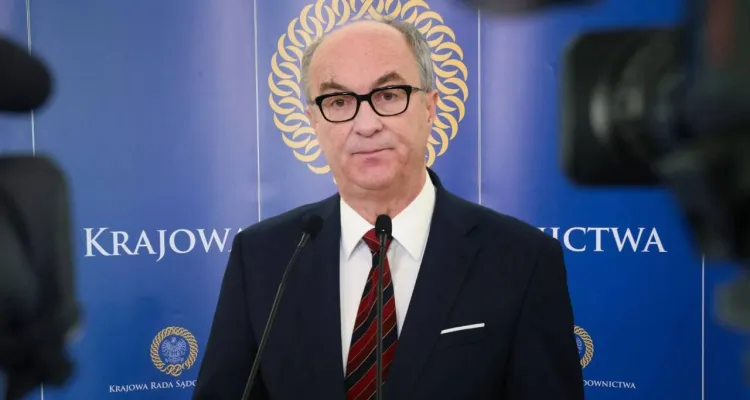 Rosyjskie służby przeprowadziły na niego brutalne zamachy. Teraz do Sejmu nie chce go wpuścić Czarzasty