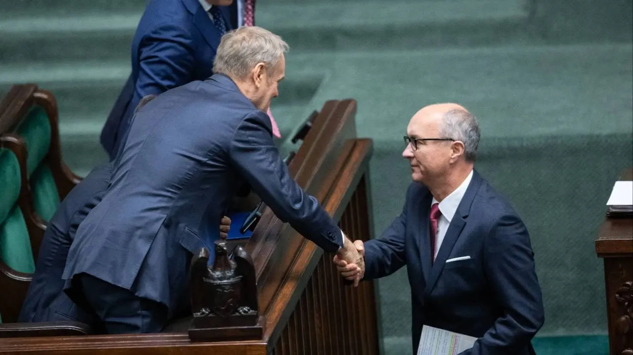 Lewica już zdecydowała. Reszta koalicji wciąż waha się nad losem Hennig-Kloski