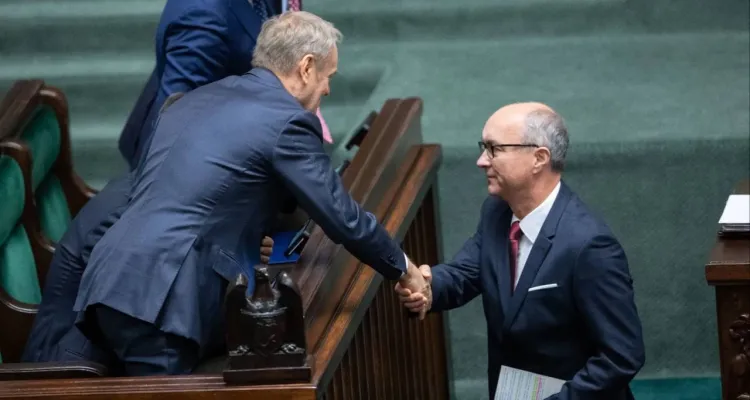 Lewica już zdecydowała. Reszta koalicji wciąż waha się nad losem Hennig-Kloski