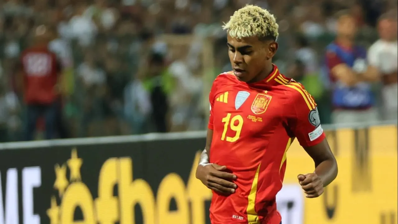 Poważna kontuzja Yamala. Piłkarz będzie pauzować do końca sezonu