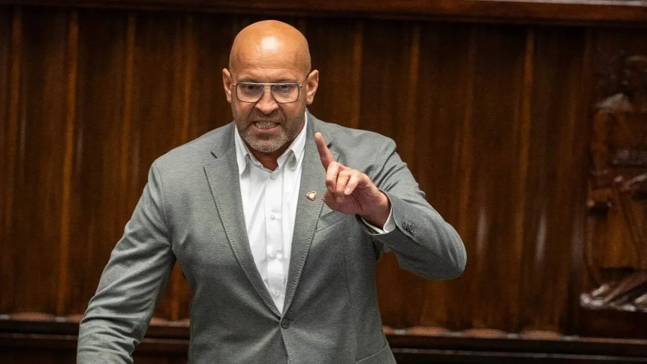 „To pomówienie i zniesławienie”. Prezes PKOl zapowiada pozew przeciwko ministrowi Rutnickiemu