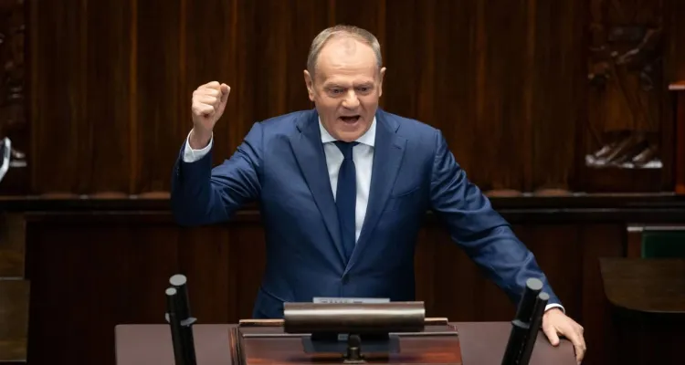 Tusk zabrał głos w sprawie Cenckiewicza. Już dostał odpowiedź. "Nie poradzę sobie z tym"