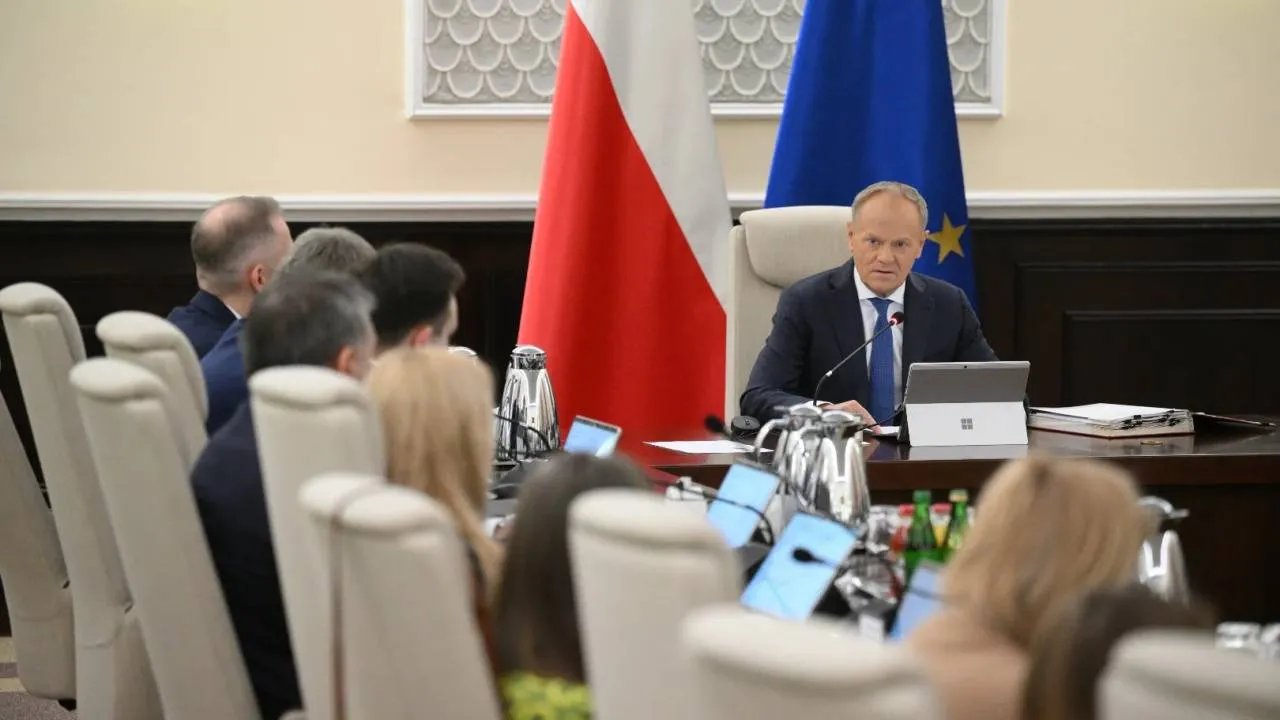 Najnowsze badanie CBOS. Więcej przeciwników rządu Tuska niż zwolenników