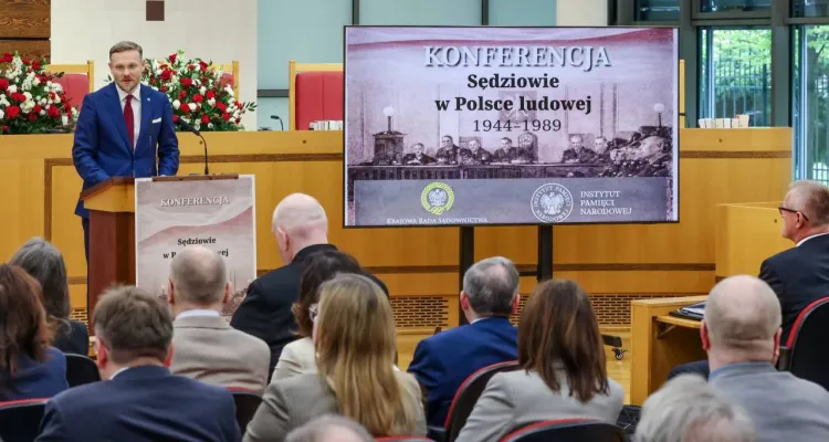 Konferencja w KRS. Padły pytania o rozliczanie środowiska sędziowskiego
