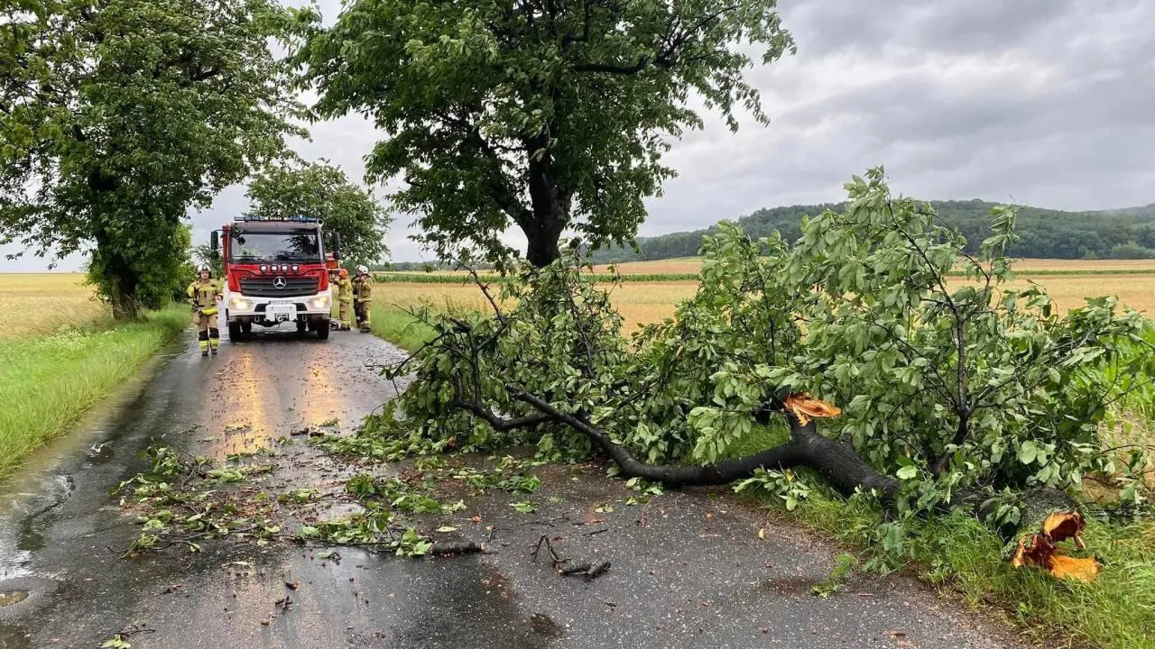 RCB wysyła ostrzeżenia. Niebezpieczna pogoda nad Bałtykiem
