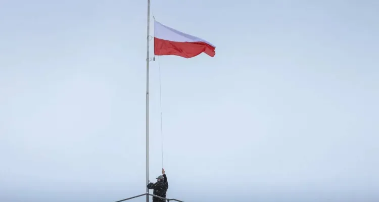 Wyjątkowa uroczystość na dziedzińcu Pałacu Prezydenckiego. Już 2 maja w samo południe