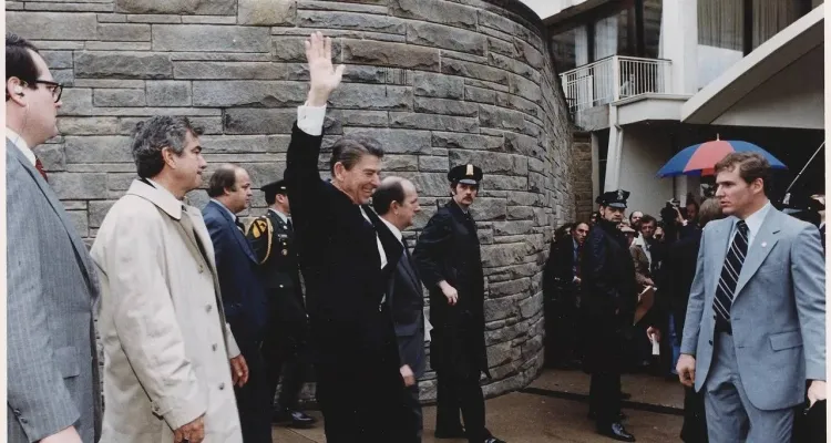 Zamach w Hiltonie w Waszyngtonie. 45 lat temu padły tam strzały w kierunku Reagana