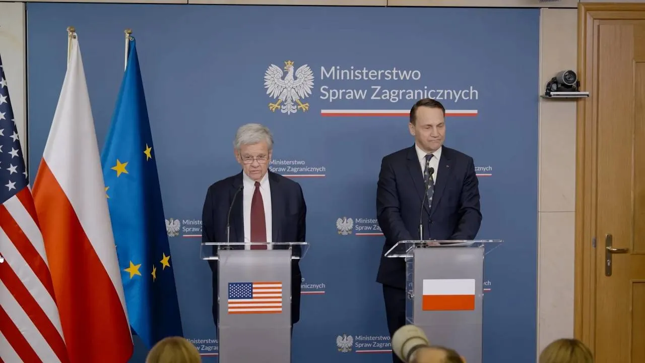 Poczobut na wolności. Sikorski nie wspomniał o roli prezydenta Nawrockiego. Wysłannik USA zrobił to od razu