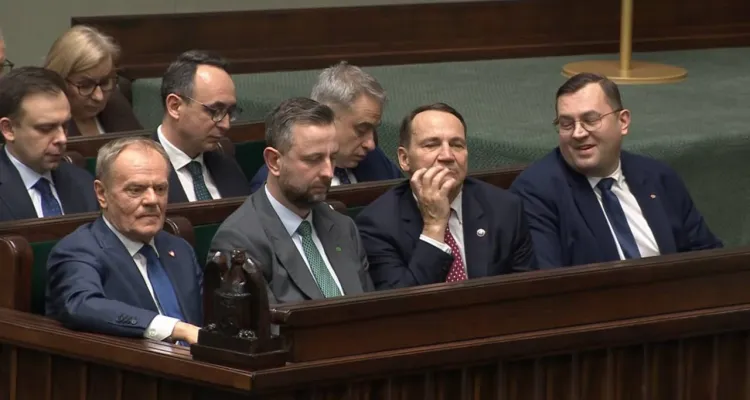 Strach koalicji 13 grudnia przed aneksem WSI. "Wywoła wstrząs polityczny"