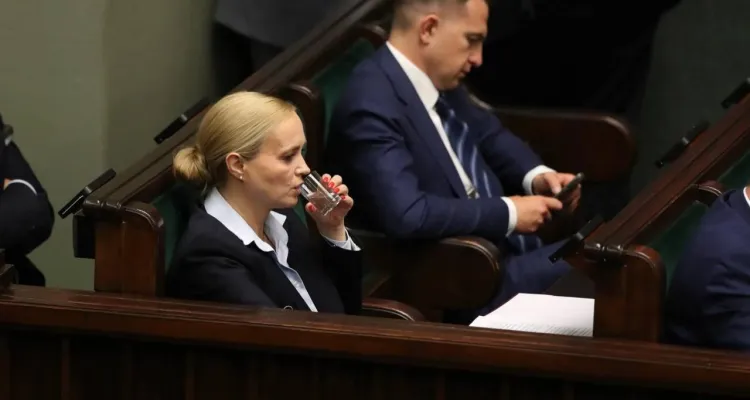 Minister zdrowia obroniona. Wniosek o wotum nieufności bez większości