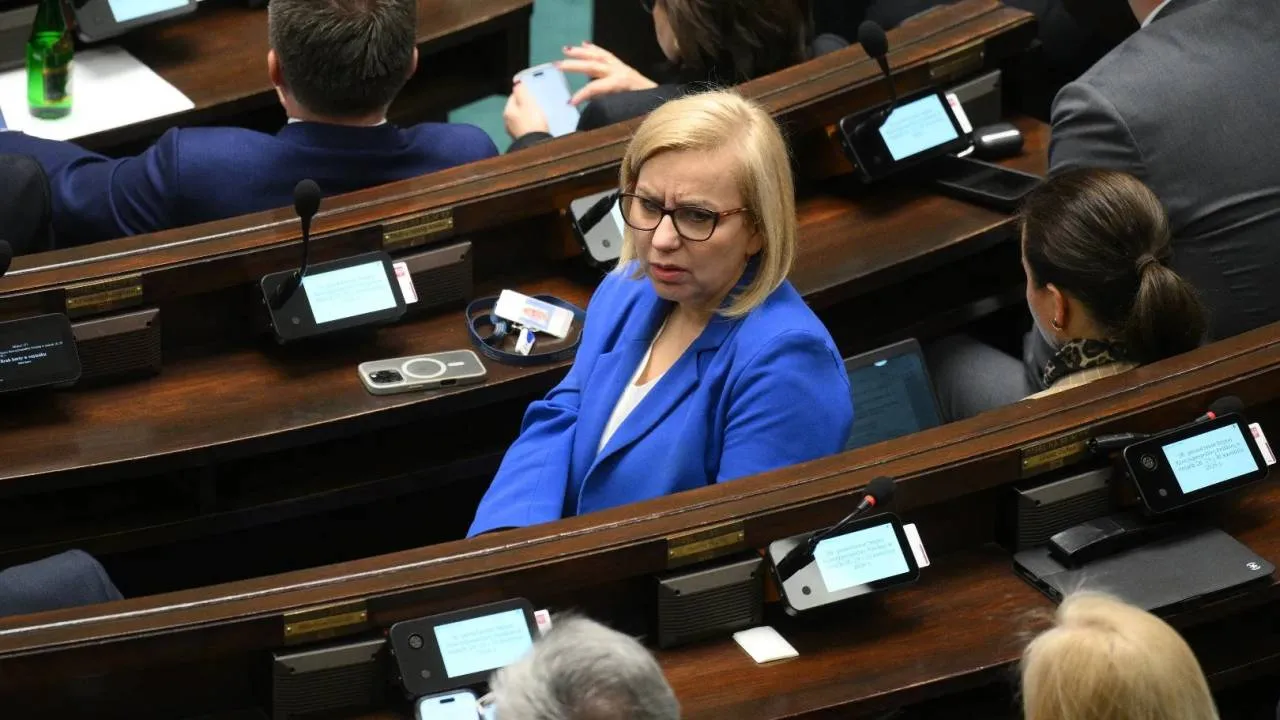 Hennig-Kloska atakuje posła Polski 2050, który poparł wniosek o jej odwołanie. "Wypisał się z koalicji"