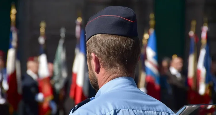 Porażająca skala przestępstw we Francji. Więzienia pękają w szwach