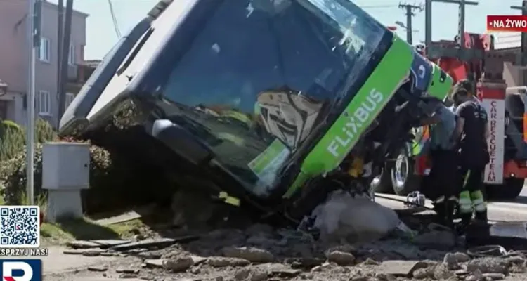 Wypadek polskiego autokaru na Słowacji. Są ranni