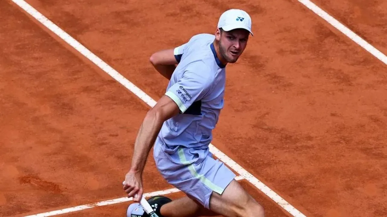 Dramat Hurkacza na ATP w Rzymie. Polak odpadł w pierwszej rundzie