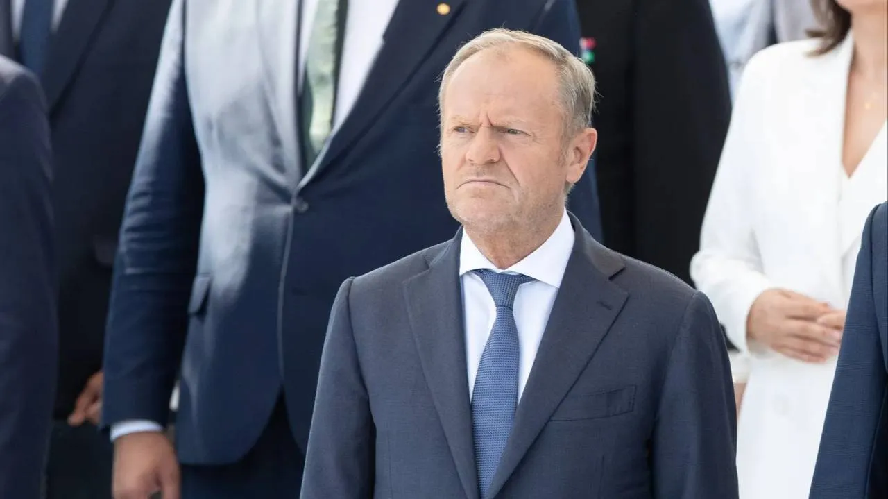 Po decyzji ETPCz, Tusk odtrąbił sukces. Mec. Lewandowski wprost: Mamy do czynienia z prawniczą uzurpacją