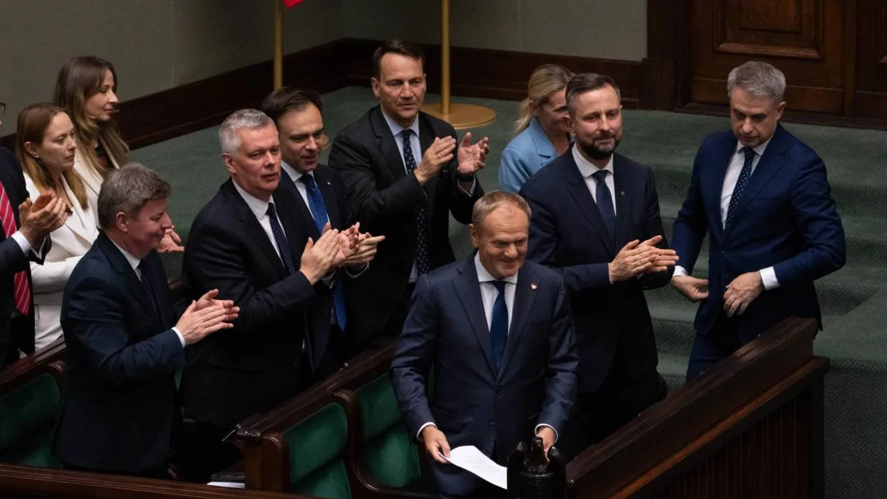 Rząd rozpaczliwie dopina SAFE. "Chodzi o maksymalne zadłużenie Polski i uzależnienie jej"