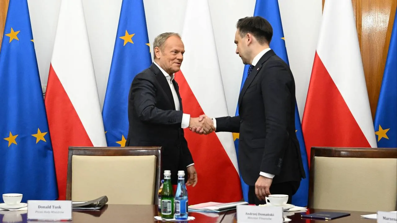 Domański podpisze dziś SAFE. Ale wciąż nie wie... na jaki procent [SZCZEGÓŁY]